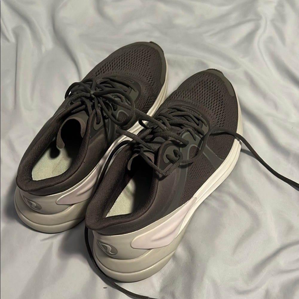 Lululemon blissfeel running shoes
